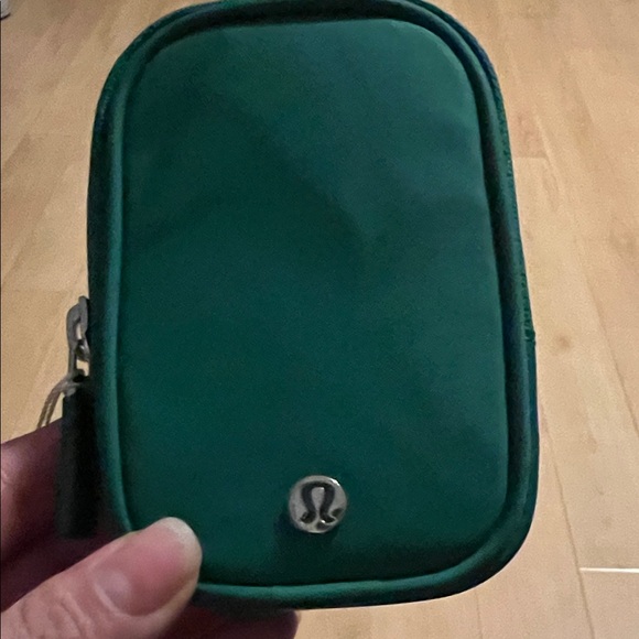 lululemon Clippable Nano Pouch - Picture 3 of 4